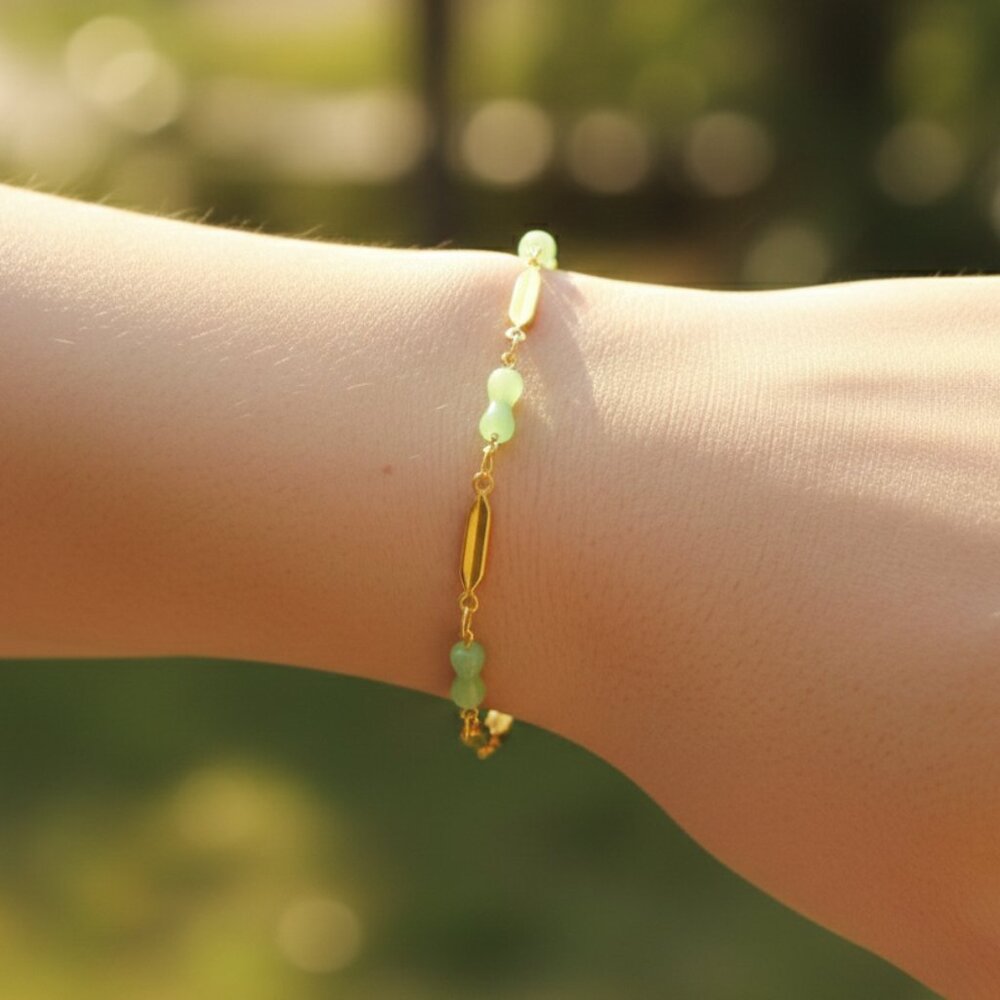 "Trendy Handmade Bracelet – A Stylish Gift for Women & Girls, MAR091116